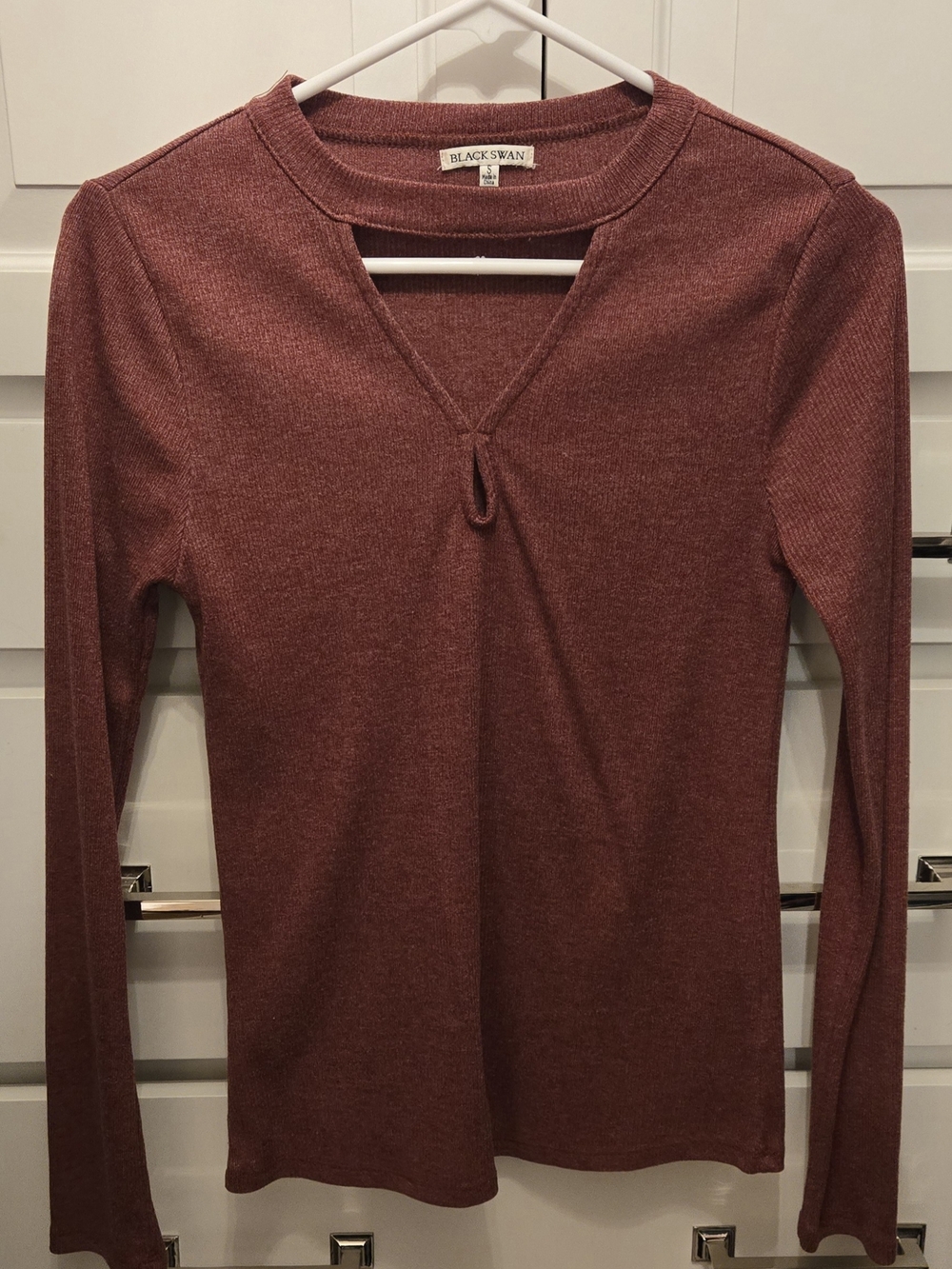 Black Swan Long-Sleeve Keyhole Top in Brick Size Small